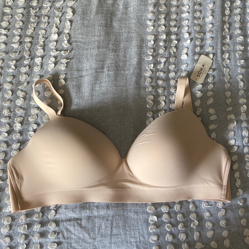 BRAND NEW Soma Enbliss Wireless and Seamless Bra